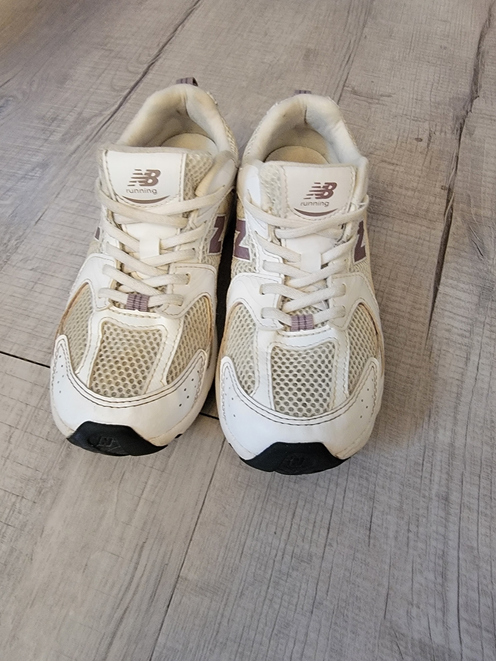 New Balance White, Beige & Lilac Athletic Sneakers